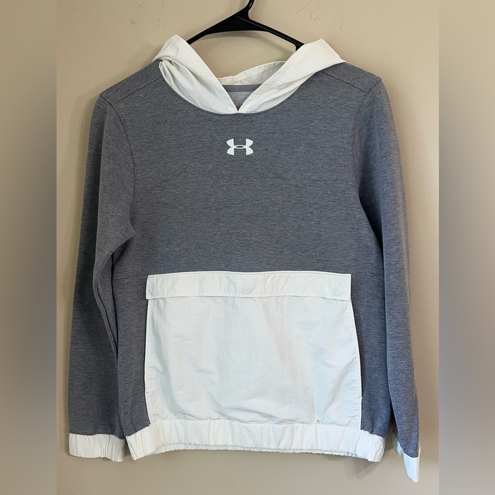 Under Armour boys hoodie YL